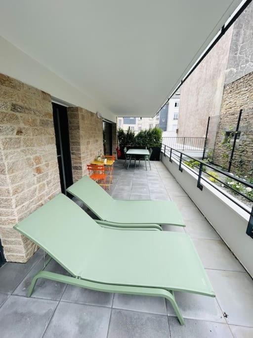 L'Hermine Terrasse Et Parking, 500 Plage Конкарно Екстериор снимка